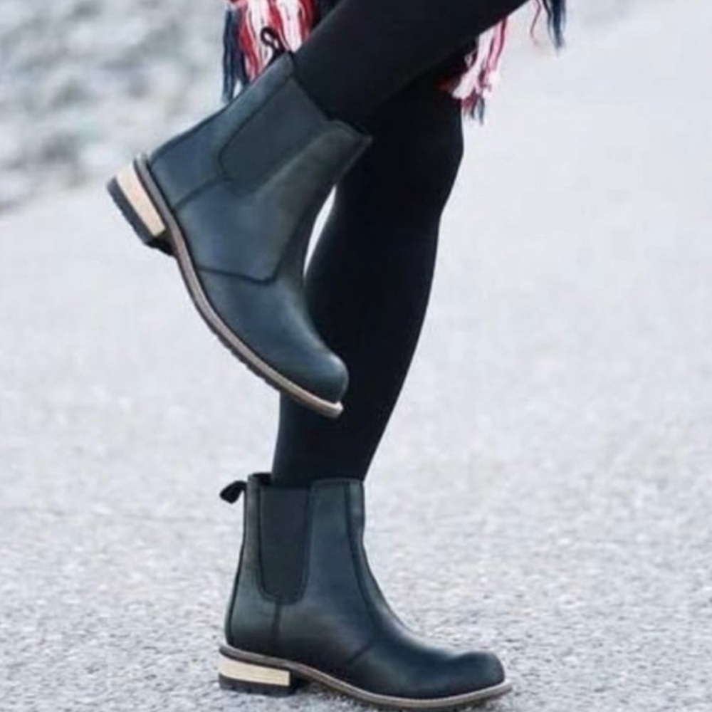 Kodiak Alma Chelsea Boot Black Matte Size 7.5